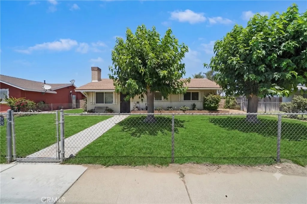 18234 Santa Ana