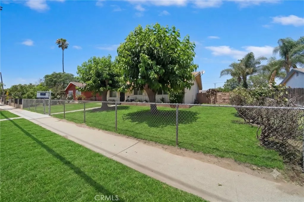 18234 Santa Ana
