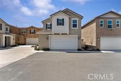 Photo of 1640 Purple Heart Pl, Upland, CA 91784 (MLS # WS25247683) Photo of 1640 Purple Heart Pl, Upland, CA 91784 (MLS # WS25247683)