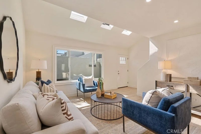 18644 Applewood