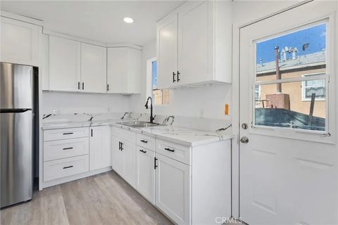 Photo of 541 N Barbara Ave, Azusa, CA 91702 (MLS # OC25276356)