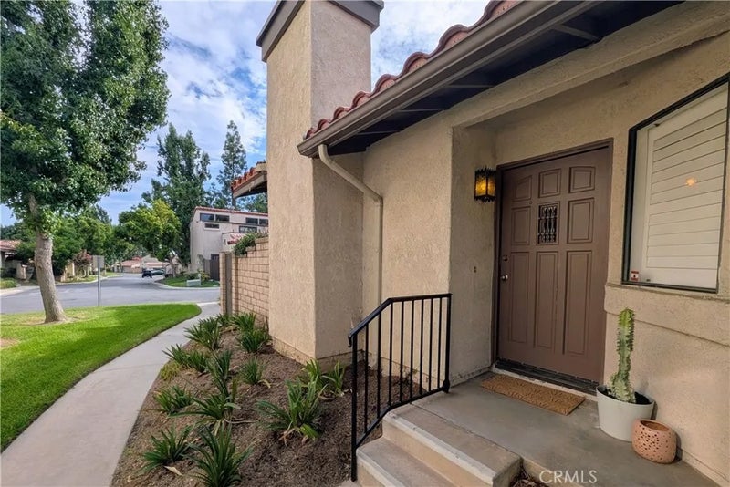 9858 Madera Court