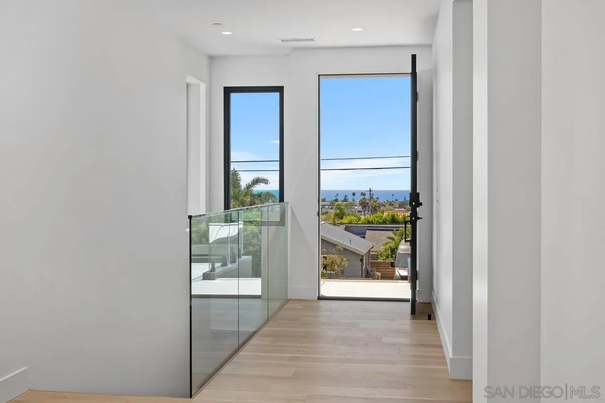 1009 Arcadia Road