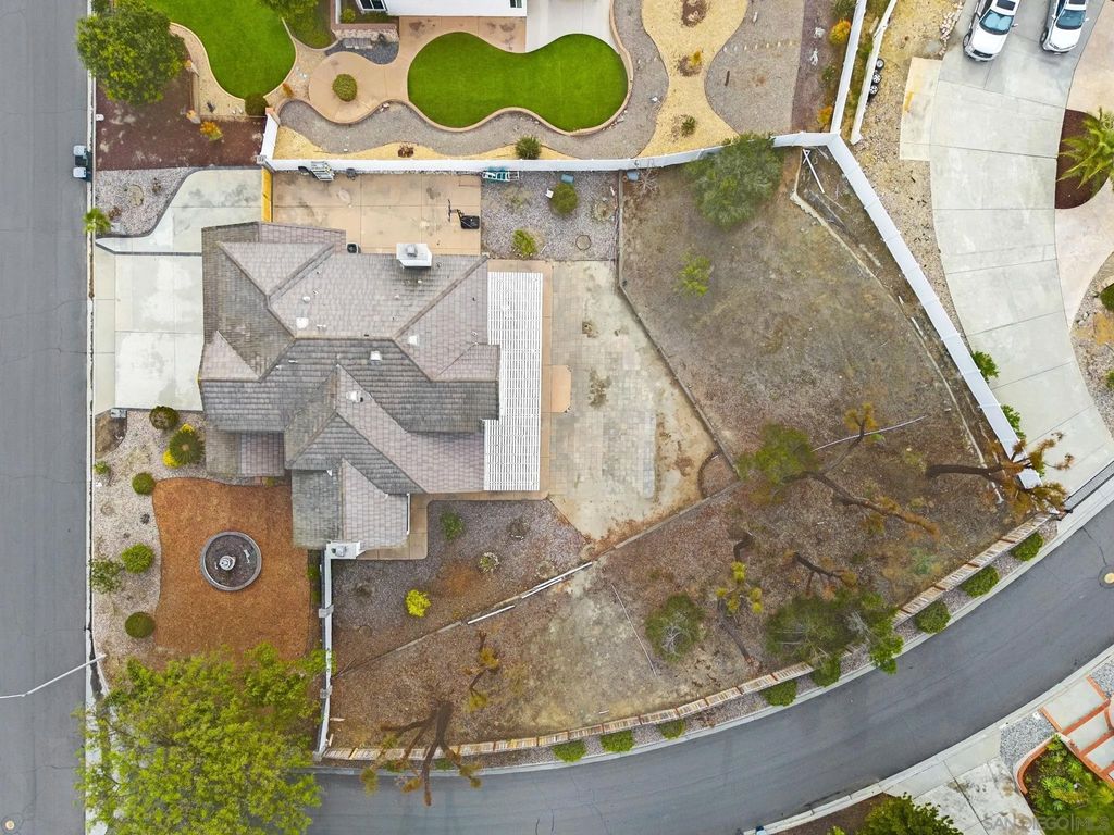 Photo of 1291 Dexter Pl, Escondido, CA 92029 (MLS # 260009158)