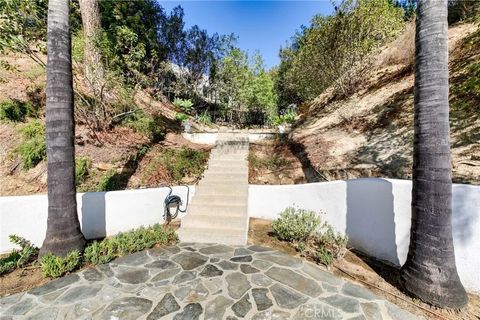 Tiny photo for 4676 Arriba Drive, Tarzana, CA 91356 (MLS # TR25246107)