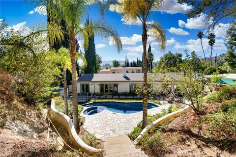 Tiny photo for 4676 Arriba Drive, Tarzana, CA 91356 (MLS # TR25246107)