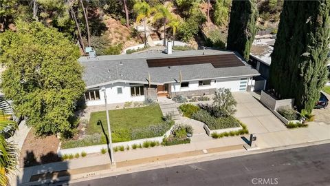 Tiny photo for 4676 Arriba Drive, Tarzana, CA 91356 (MLS # TR25246107)