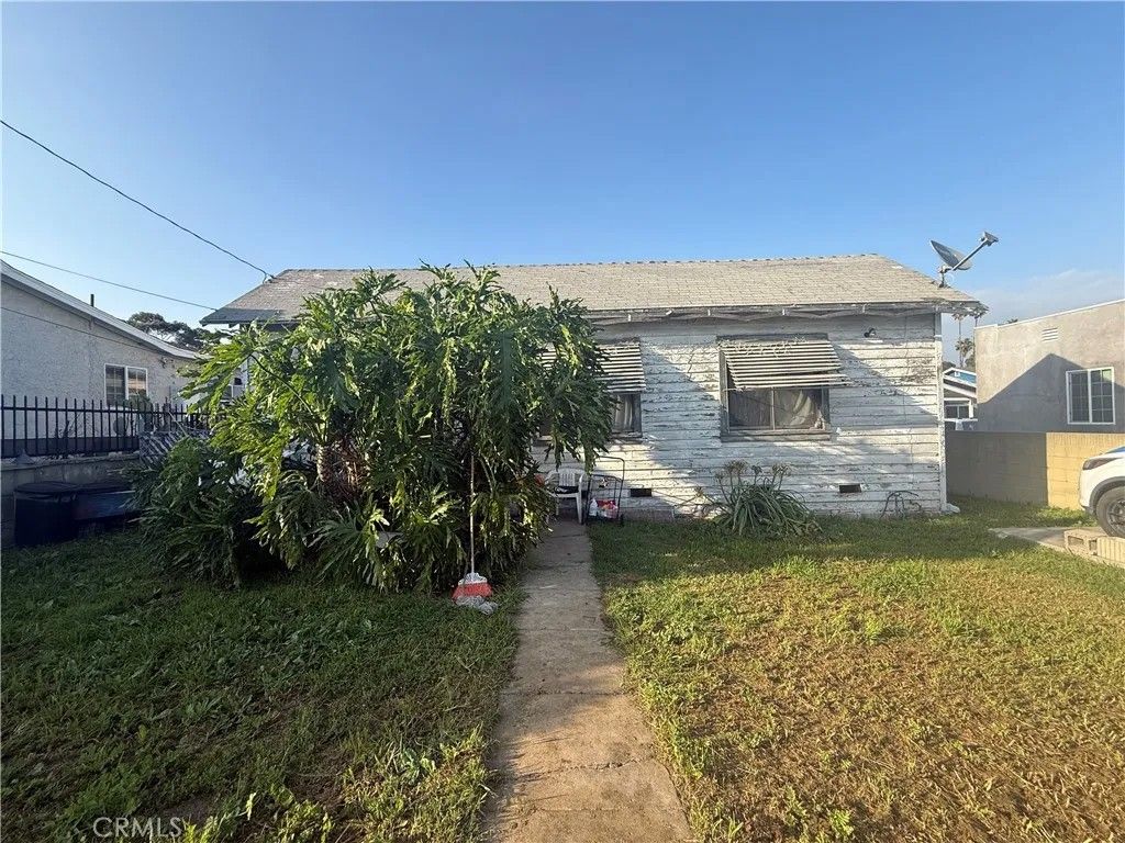 Photo of 3667 E 5th St, Los Angeles, CA 90063 (MLS # DW26050915)