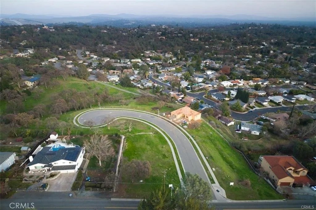 7 Hawley Trail