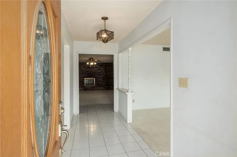 6697 N Teilman