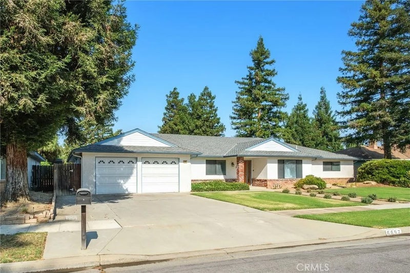 6697 N Teilman