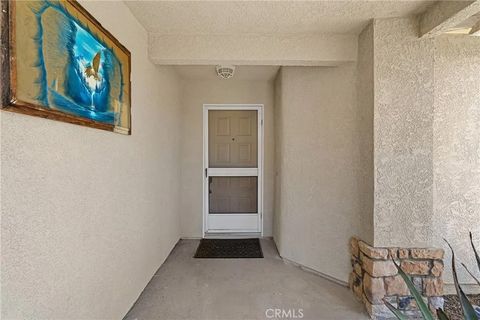 Tiny photo for 2906 Summer Set Cir, Banning, CA 92220 (MLS # DW25245116)
