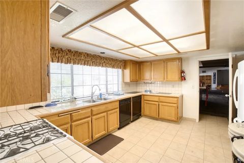 Tiny photo for 2906 Summer Set Cir, Banning, CA 92220 (MLS # DW25245116)