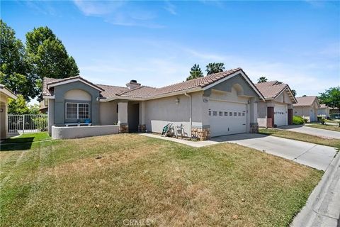 Tiny photo for 2906 Summer Set Cir, Banning, CA 92220 (MLS # DW25245116)