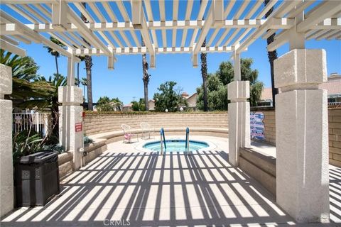 Tiny photo for 2906 Summer Set Cir, Banning, CA 92220 (MLS # DW25245116)