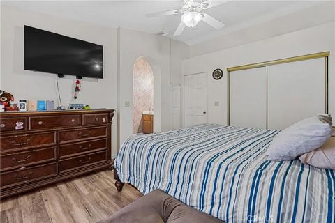 Tiny photo for 2906 Summer Set Cir, Banning, CA 92220 (MLS # DW25245116)