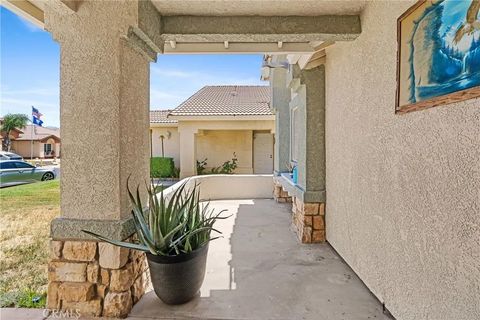 Tiny photo for 2906 Summer Set Cir, Banning, CA 92220 (MLS # DW25245116)
