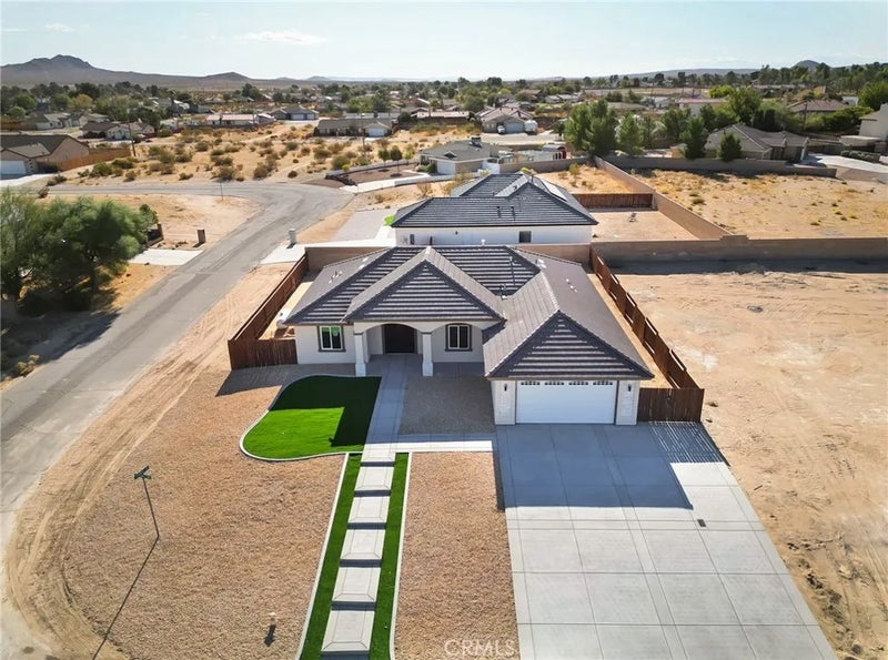 21724 Darrow