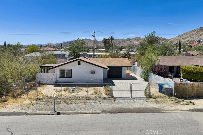 7100 Cholla Avenue