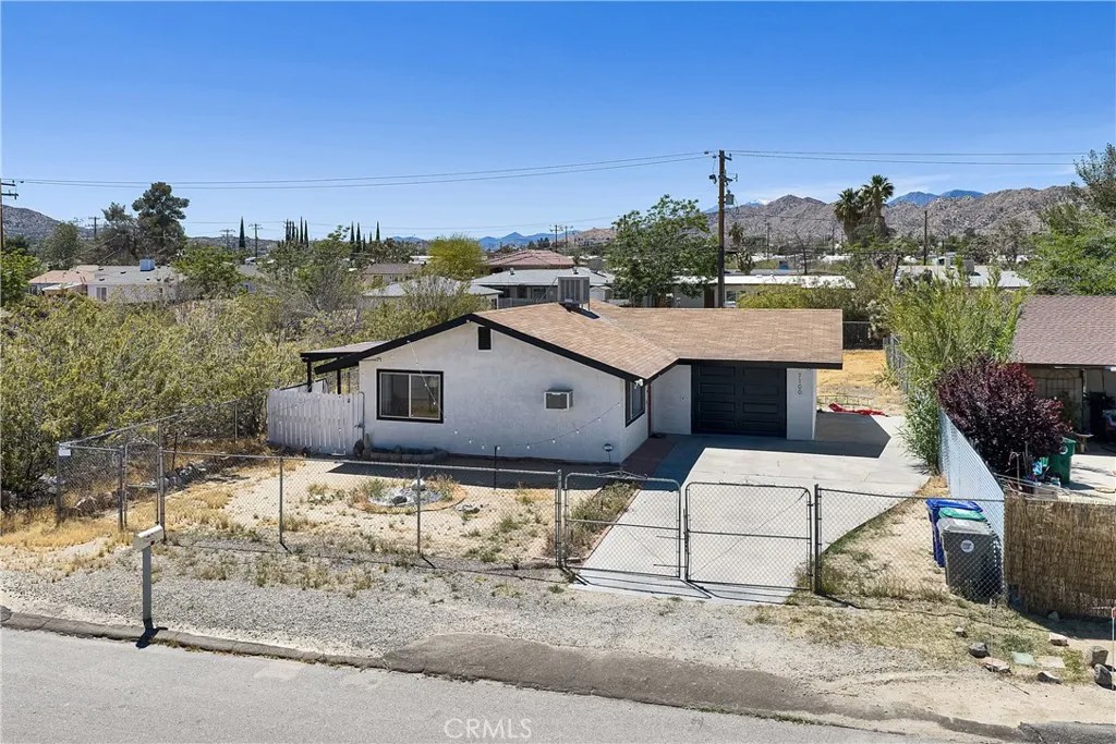 7100 Cholla Avenue