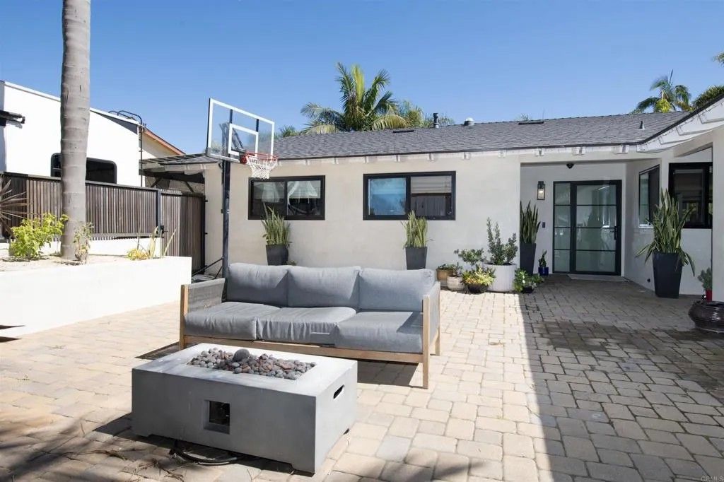 Photo of 3494 Catalina Drive, Carlsbad, CA 92010 (MLS # NDP2603363)