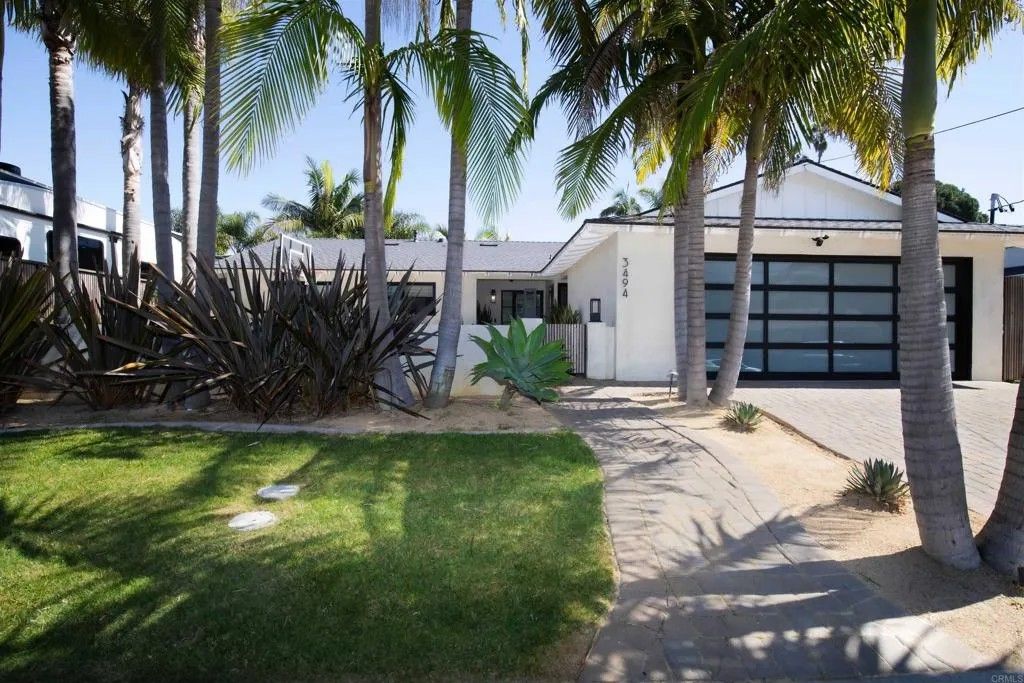 Photo of 3494 Catalina Drive, Carlsbad, CA 92010 (MLS # NDP2603363)