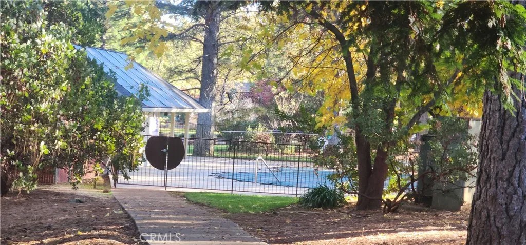 14900 Woodland Park