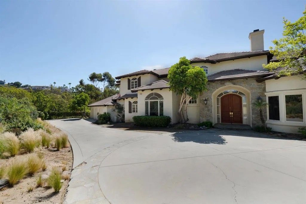 Photo of 7324 El Fuerte Street, Carlsbad, CA 92009 (MLS # PTP2602554)