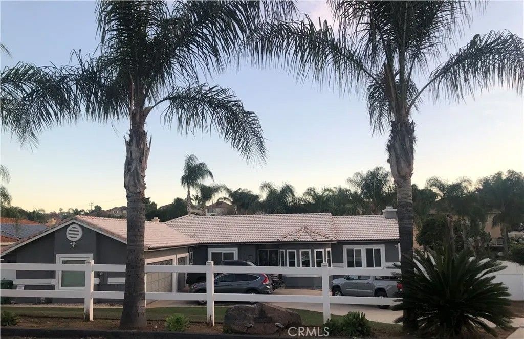 Photo of 14445 Sunset Ridge, Riverside, CA 92503 (MLS # PW26011057)