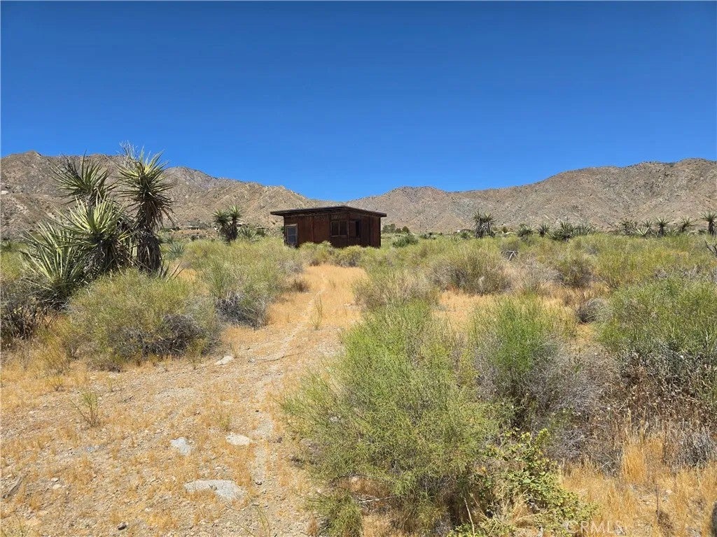 Photo of 5 Apache, Morongo Valley, CA 92256 (MLS # JT26089077)