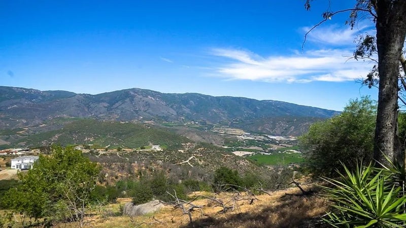 4 Rim Of The Valley