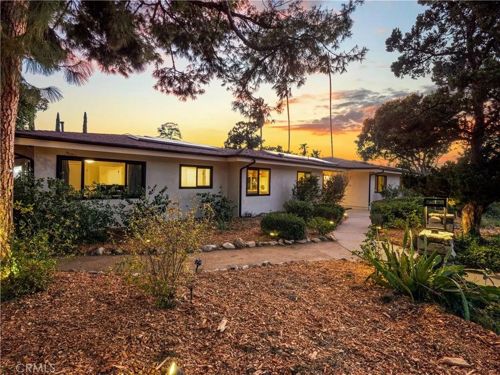 Photo of 12010 Susan Dr, Granada Hills, CA 91344 (MLS # SR26010050)