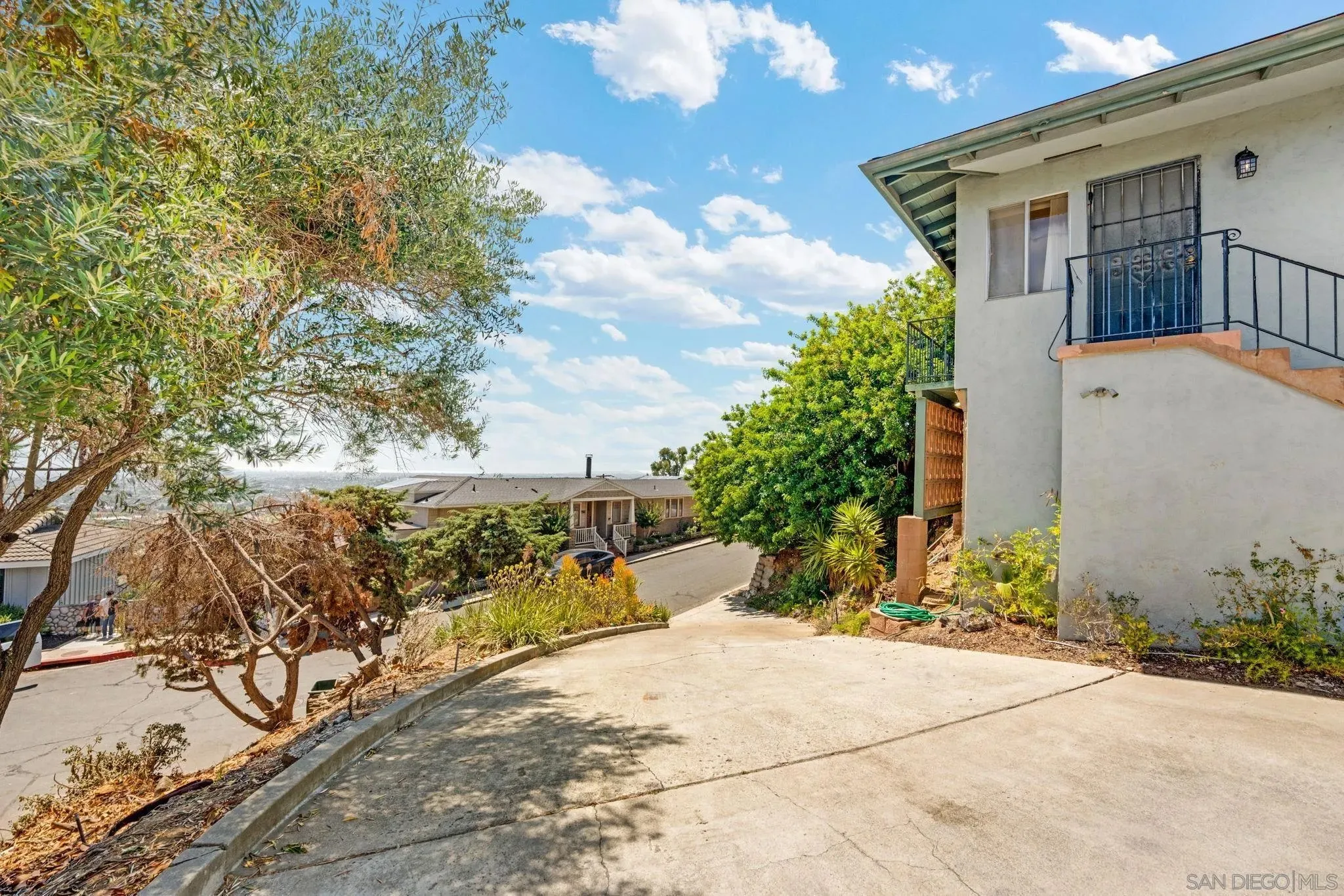 La Mesa, California 91941, United States, 2 Bedrooms Bedrooms, ,2 BathroomsBathrooms,Residential,Active,167598