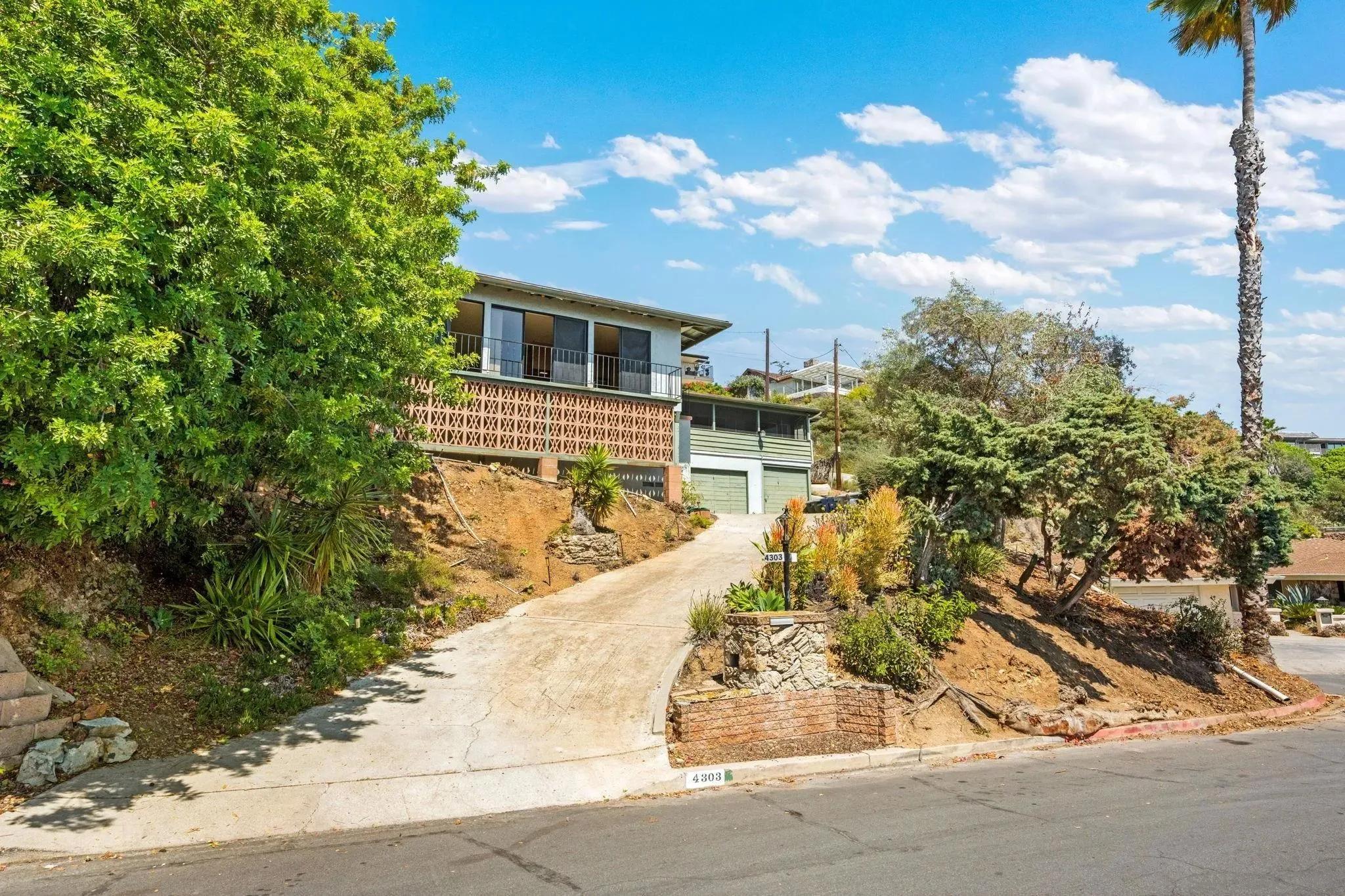 La Mesa, California 91941, United States, 2 Bedrooms Bedrooms, ,2 BathroomsBathrooms,Residential,Active,167598