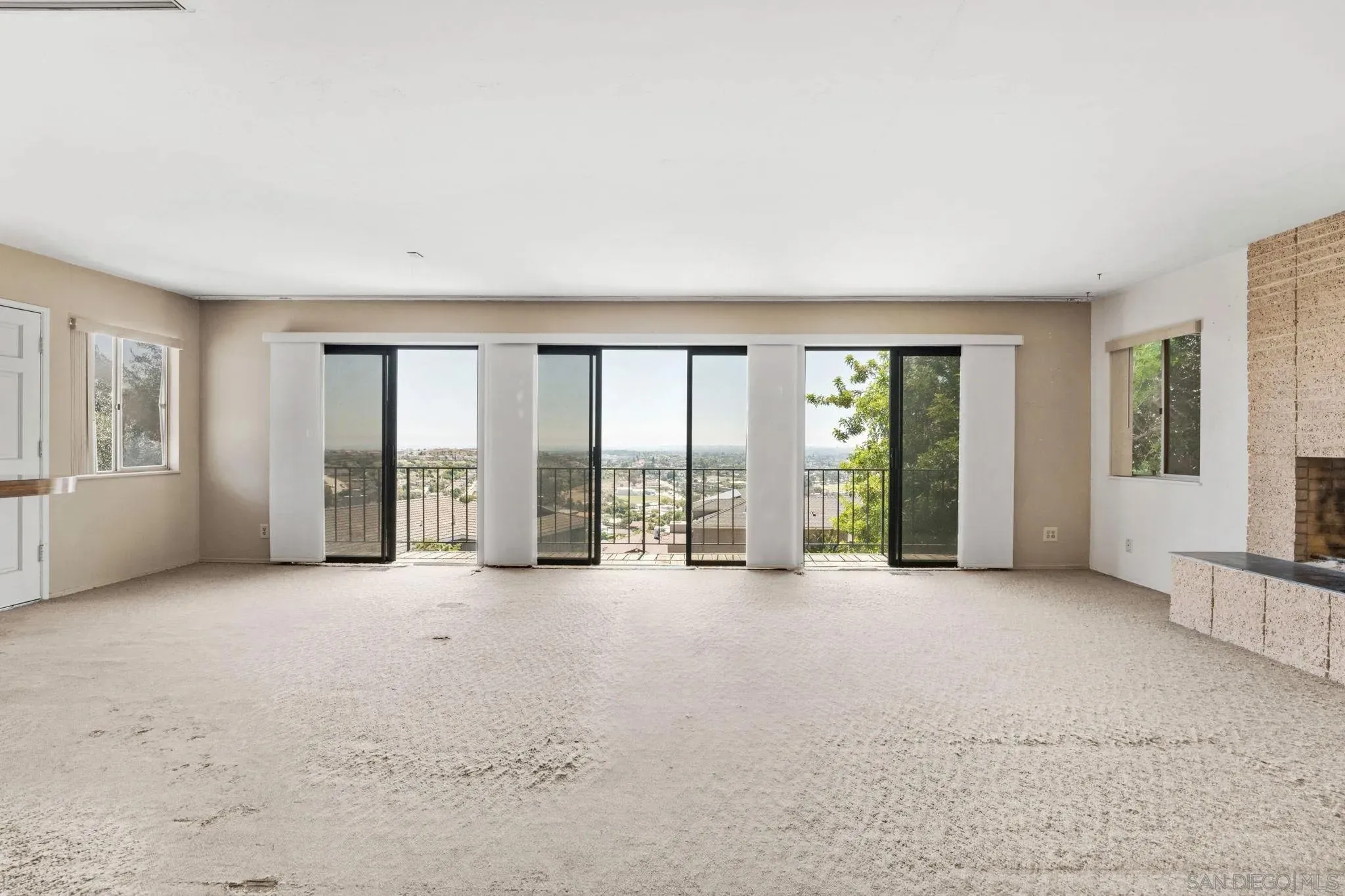 La Mesa, California 91941, United States, 2 Bedrooms Bedrooms, ,2 BathroomsBathrooms,Residential,Active,167598