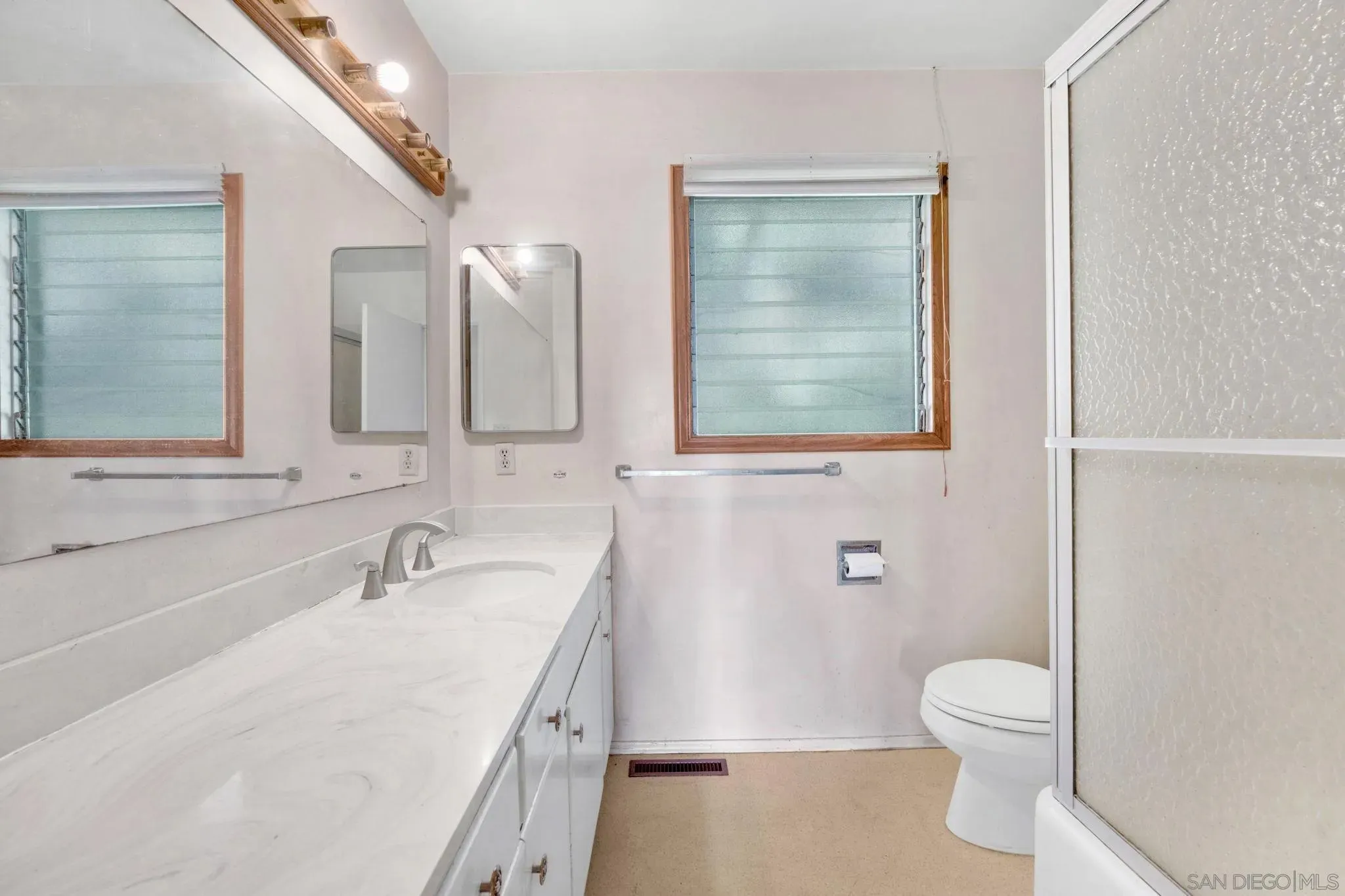 La Mesa, California 91941, United States, 2 Bedrooms Bedrooms, ,2 BathroomsBathrooms,Residential,Active,167598