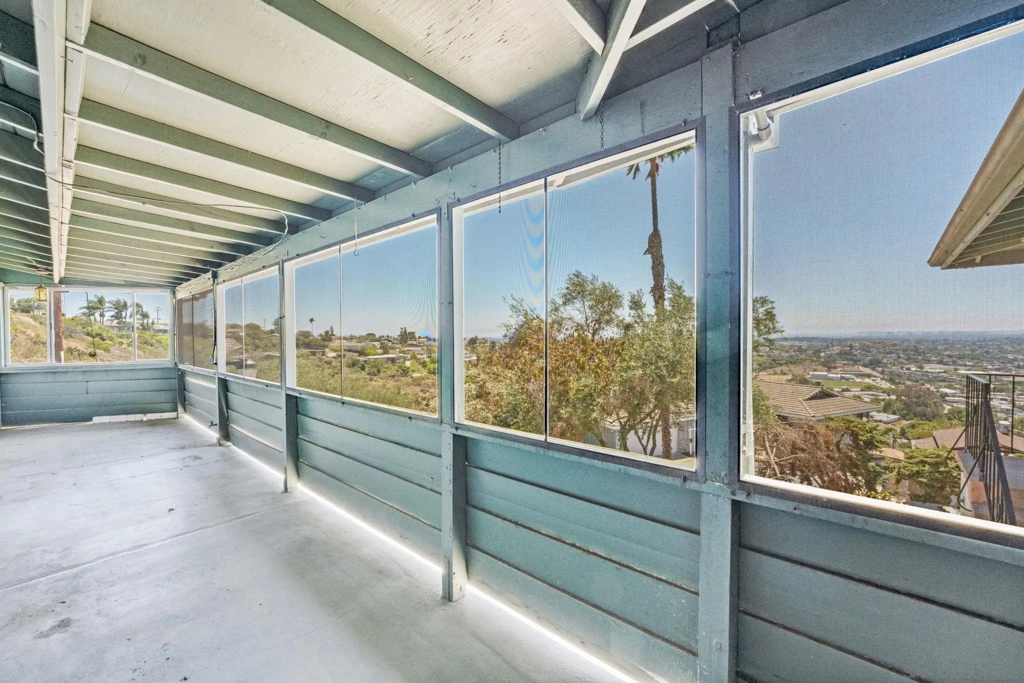 La Mesa, California 91941, United States, 2 Bedrooms Bedrooms, ,2 BathroomsBathrooms,Residential,Active,167598