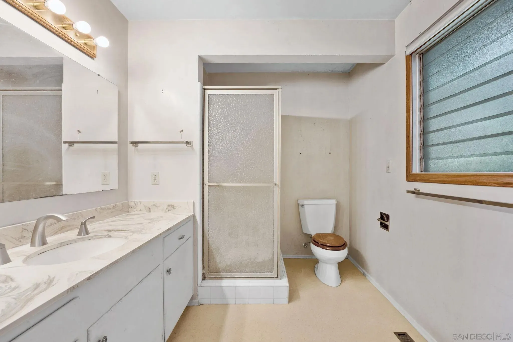 La Mesa, California 91941, United States, 2 Bedrooms Bedrooms, ,2 BathroomsBathrooms,Residential,Active,167598