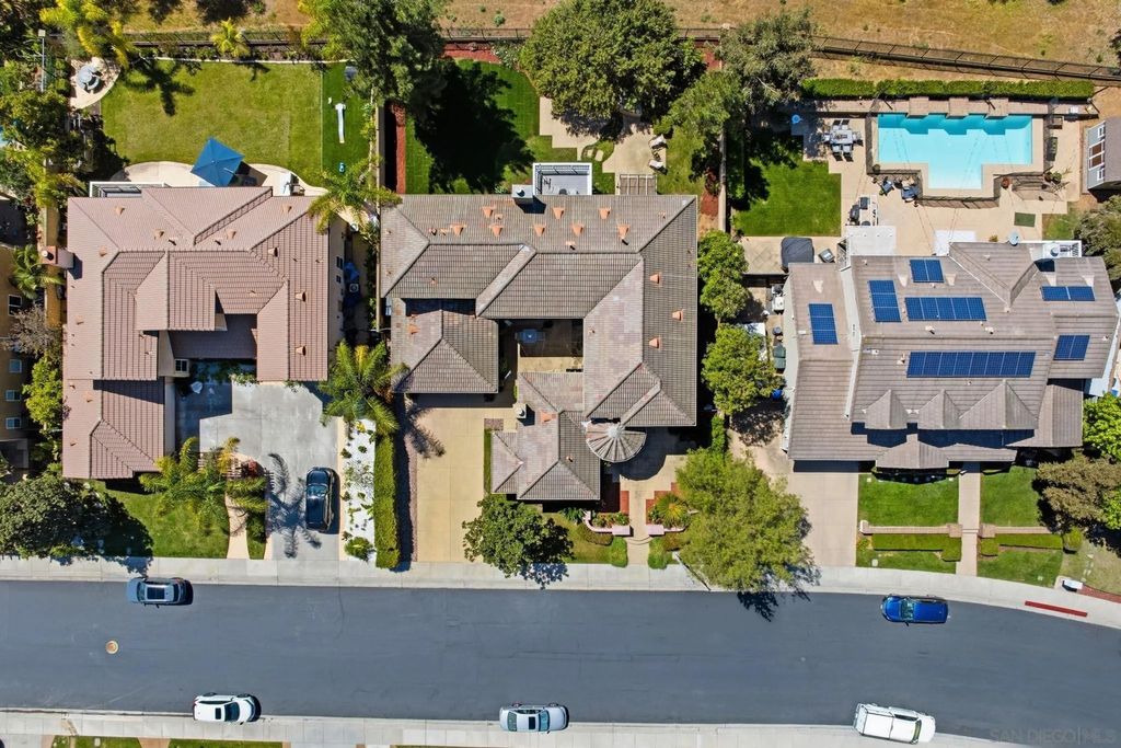 Photo of 2449 Pine Valley Glen, Escondido, CA 92026 (MLS # 260008448)