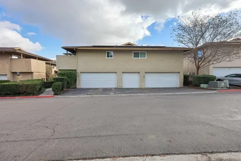 8035 Calle Fanita, Santee, CA 92071 - #: 2600695