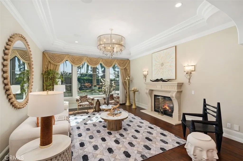 870 Fallen Leaf Road