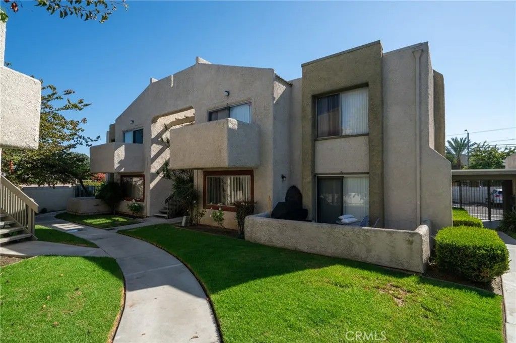 Photo of 401 S Beach Boulevard, Anaheim, CA 92804 (MLS # OC26007625)