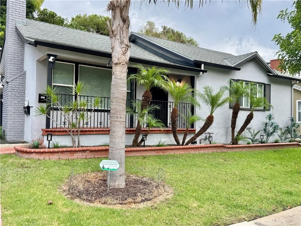 Photo of 7062 Ramsgate Avenue, Westchester, CA 90045 (MLS # SB26195043)