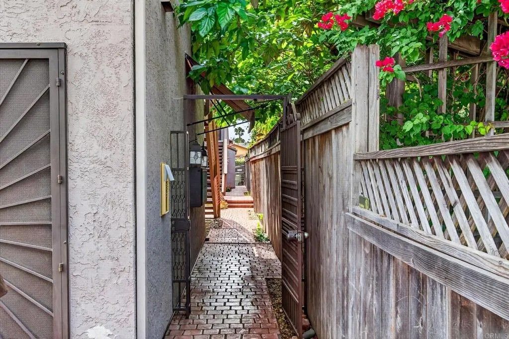 Photo of 4482 North Avenue #4, San Diego, CA 92116 (MLS # PTP2603049)