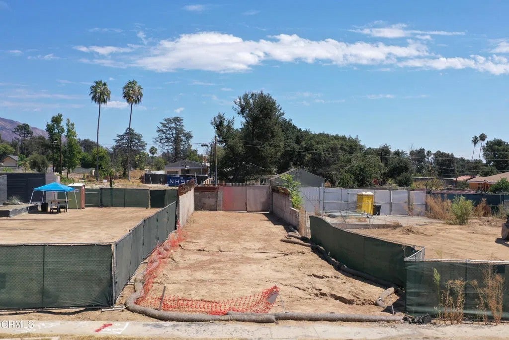 Photo of 2668 Fair Oaks AVE, Altadena, CA 91001 (MLS # P1-28713)