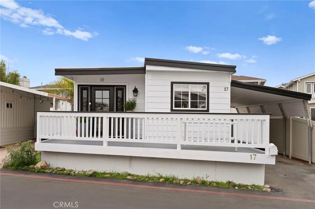 Photo of 6550 Ponto Dr #17, Carlsbad, CA 92011 (MLS # SW25274419)