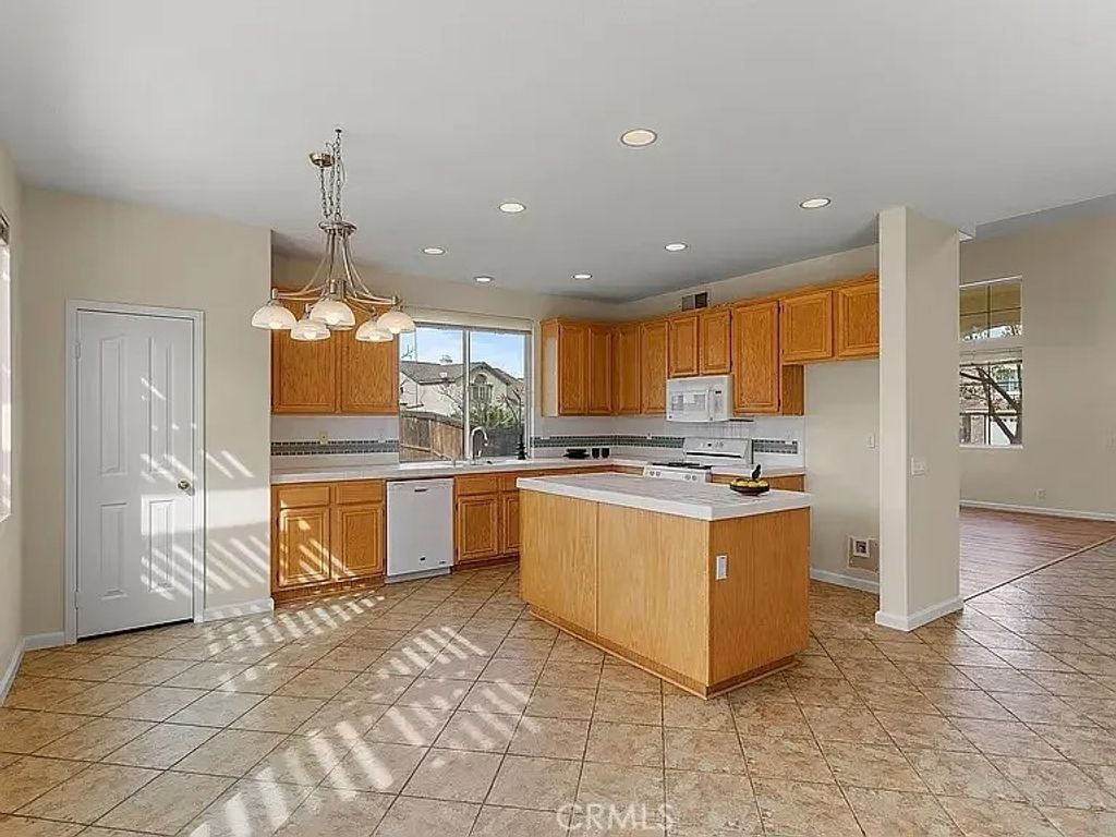 Photo of 1062 Winthrop Dr, Corona, CA 92882 (MLS # OC26010901)