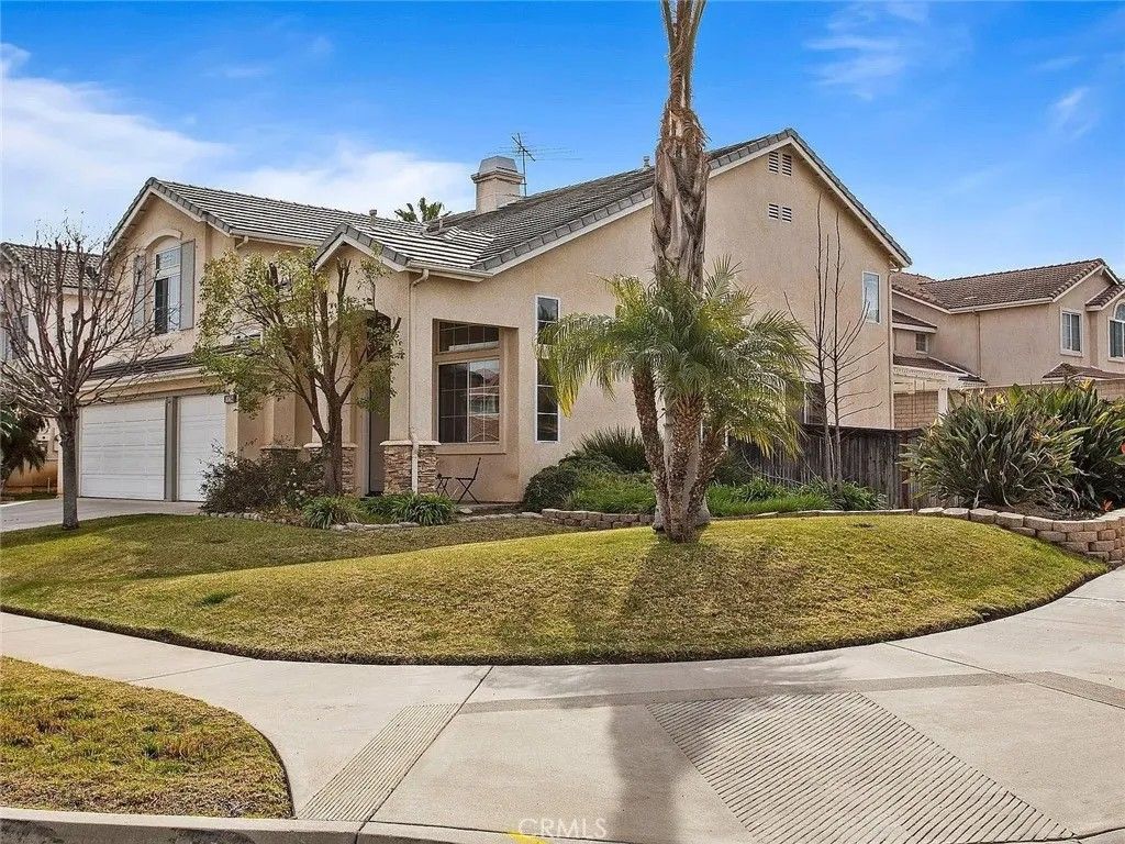 Photo of 1062 Winthrop Dr, Corona, CA 92882 (MLS # OC26010901)