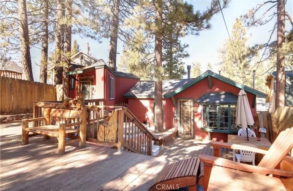 Photo of 40104 Mahanoy Ln, Big Bear Lake, CA 92315 (MLS # SB26027733)