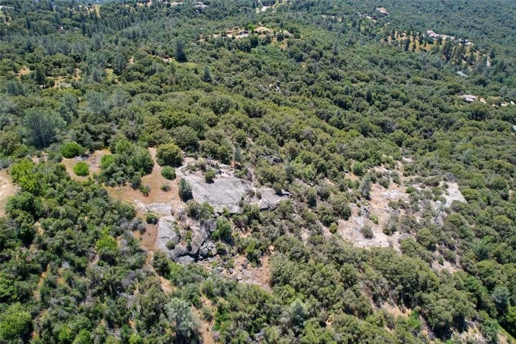 Photo of 15 Sunshine Mountain, Oakhurst, CA 93644 (MLS # FR26110227)